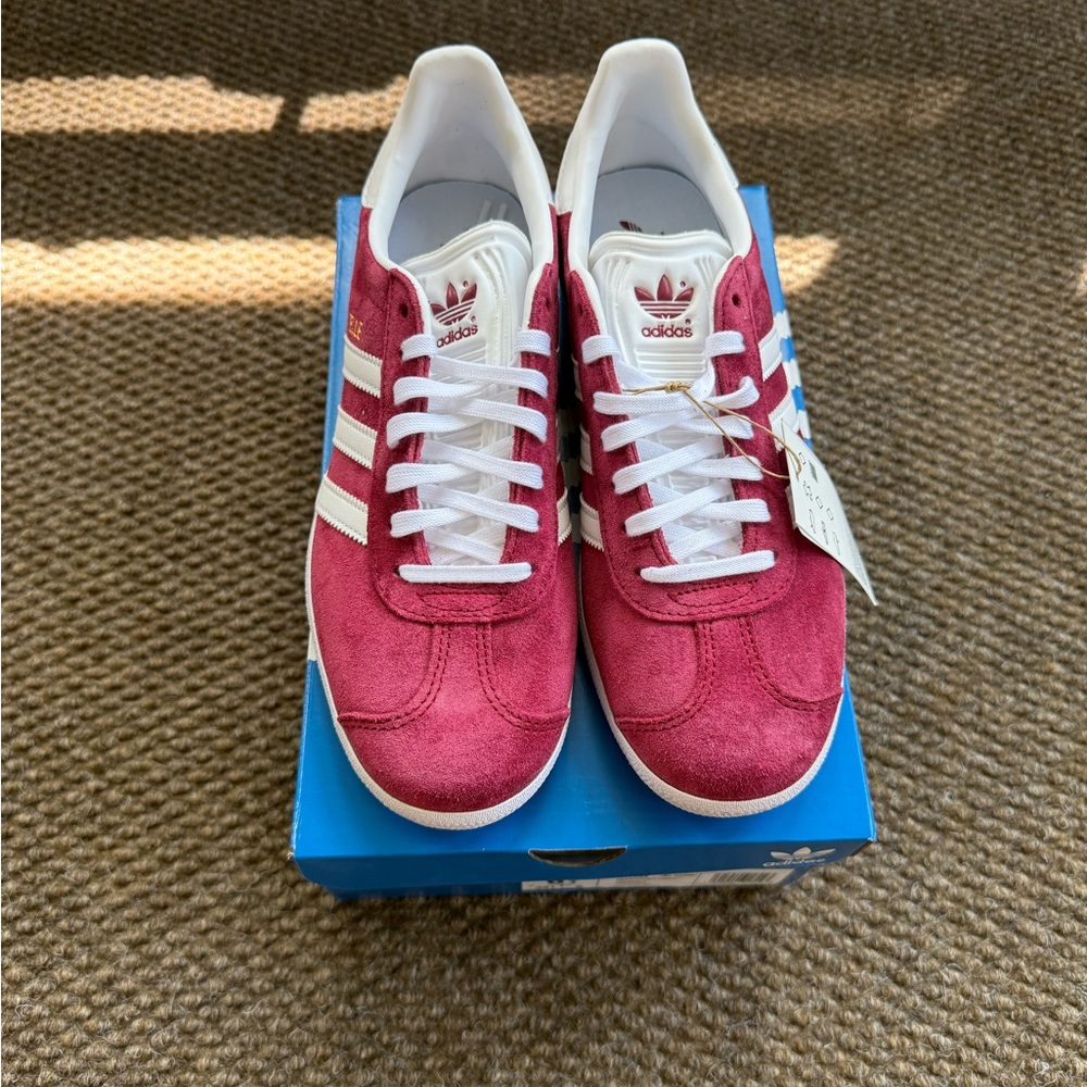 NWT Adidas Gazelle Sneakers Size 6.5 Men’s